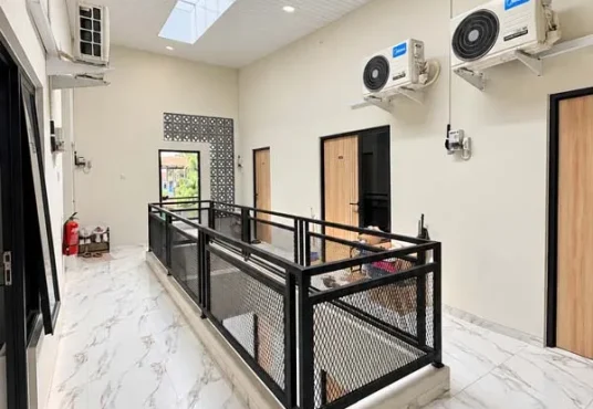 Jual Kost Mewah 2 lantai 11 kamar di Jalan Kaliurang km 12 Ngaglik Sleman Dekat UII