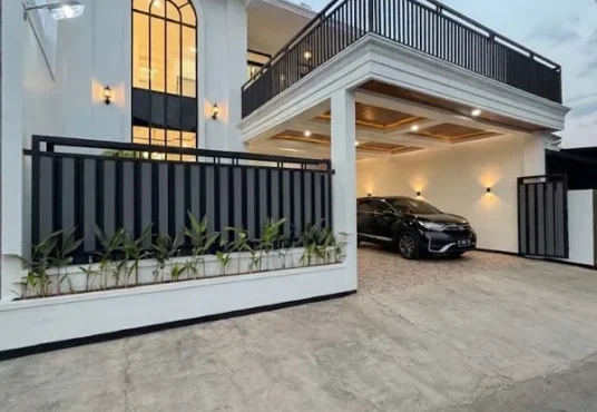 Rumah Baru 2 Lantai Modern dengan Rooftop Luas di Maguwoharjo