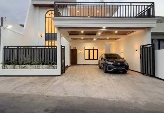 Rumah Baru 2 Lantai Modern dengan Rooftop Luas di Maguwoharjo