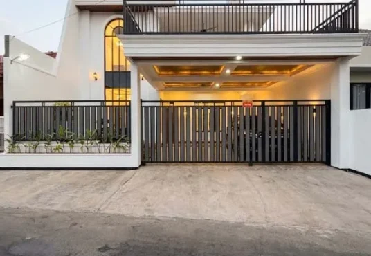 Rumah Baru 2 Lantai Modern dengan Rooftop Luas di Maguwoharjo