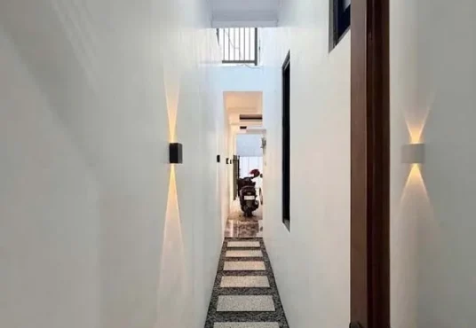 Rumah Baru 2 Lantai Modern dengan Rooftop Luas di Maguwoharjo