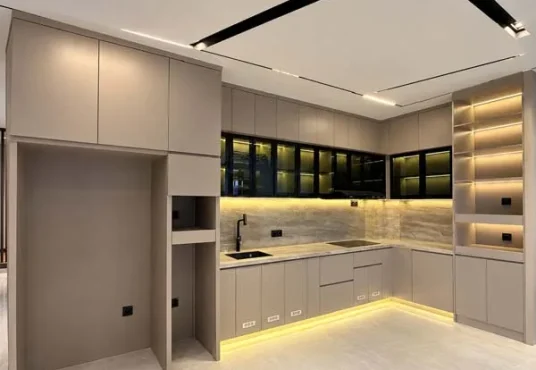 Rumah Mewah Furnished 2 Lantai dekat Pasar Stan Maguwoharjo