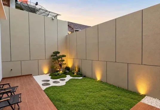 Rumah Mewah Furnished 2 Lantai dekat Pasar Stan Maguwoharjo