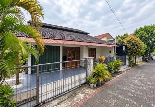 Dijual Rumah Second Strategis di Kawasan Maguwoharjo Sleman Dalam Ringroad dekat UPN