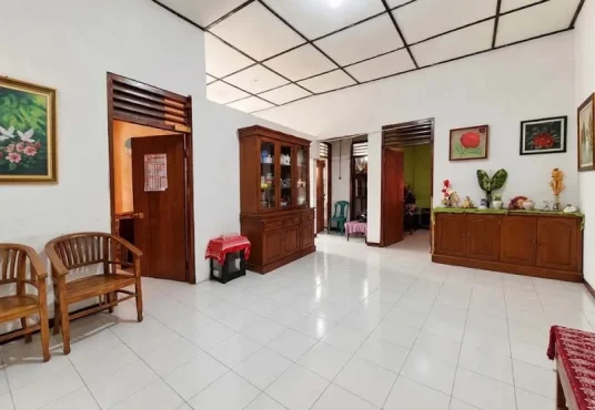 Dijual Rumah Second Strategis di Kawasan Maguwoharjo Sleman Dalam Ringroad dekat UPN