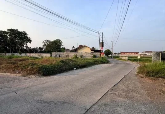 Tanah Pekarangan Cantik Lokasi Strategis di Maguwoharjo dekat Pasar Stan
