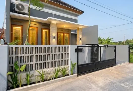 Rumah Fresh Siap Huni view sawah pinggir jalan aspal di Piyungan