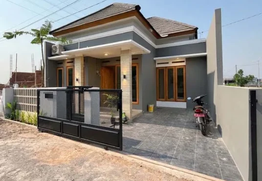 Rumah Fresh Siap Huni view sawah pinggir jalan aspal di Piyungan
