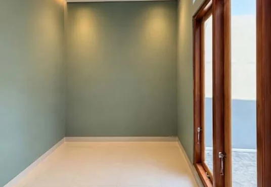 Rumah Fresh Siap Huni view sawah pinggir jalan aspal di Piyungan