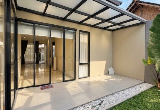 Rumah Modern Open Space 1 Lantai dekat Perum Pertamina Kalasan