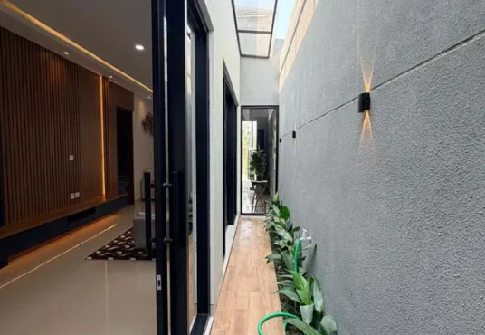 Rumah Furnished Tanah Luas dekat Perum Pertamina dan Exit Tol Kalasan