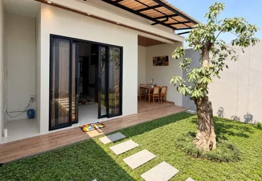 Rumah Furnished Tanah Luas dekat Perum Pertamina dan Exit Tol Kalasan