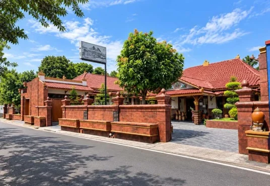 Rumah Etnik Jawa dan Joglo Kayu Jati di Kawasan Kraton Yogyakarta