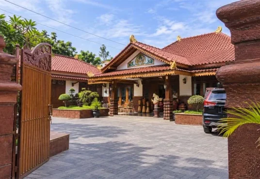 Rumah Etnik Jawa dan Joglo Kayu Jati di Kawasan Kraton Yogyakarta