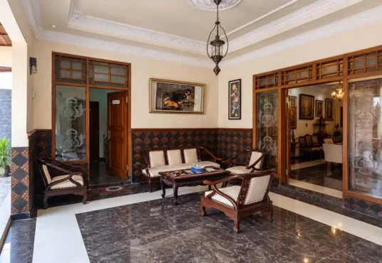 Rumah Etnik Jawa dan Joglo Kayu Jati di Kawasan Kraton Yogyakarta