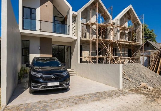 Rumah Cantik Scandinavian Modern 3 Unit Full Furnished Dekat SD Model