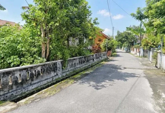 Tanah SHM Pekarangan 238 m2 LD 17 dalam Ringroad dekat Kampus ALMA ATA dan UMY