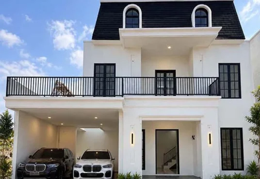 Rumah Mewah 2 Lantai American Classic di Sendangtirto Berbah Sleman