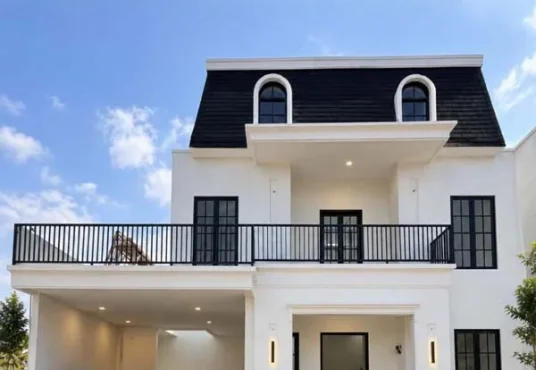 Rumah Mewah 2 Lantai American Classic di Sendangtirto Berbah Sleman