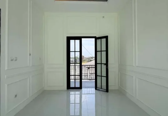 Rumah Mewah 2 Lantai American Classic di Sendangtirto Berbah Sleman