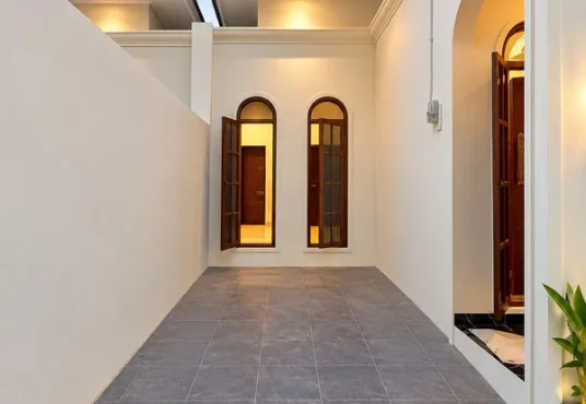 Rumah Cantik Model Klasik Modern di Utara SD Model Wedomartani